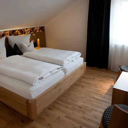 Postwirt Hotell 3*